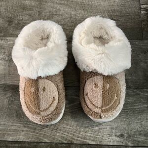 American Eagle Slippers